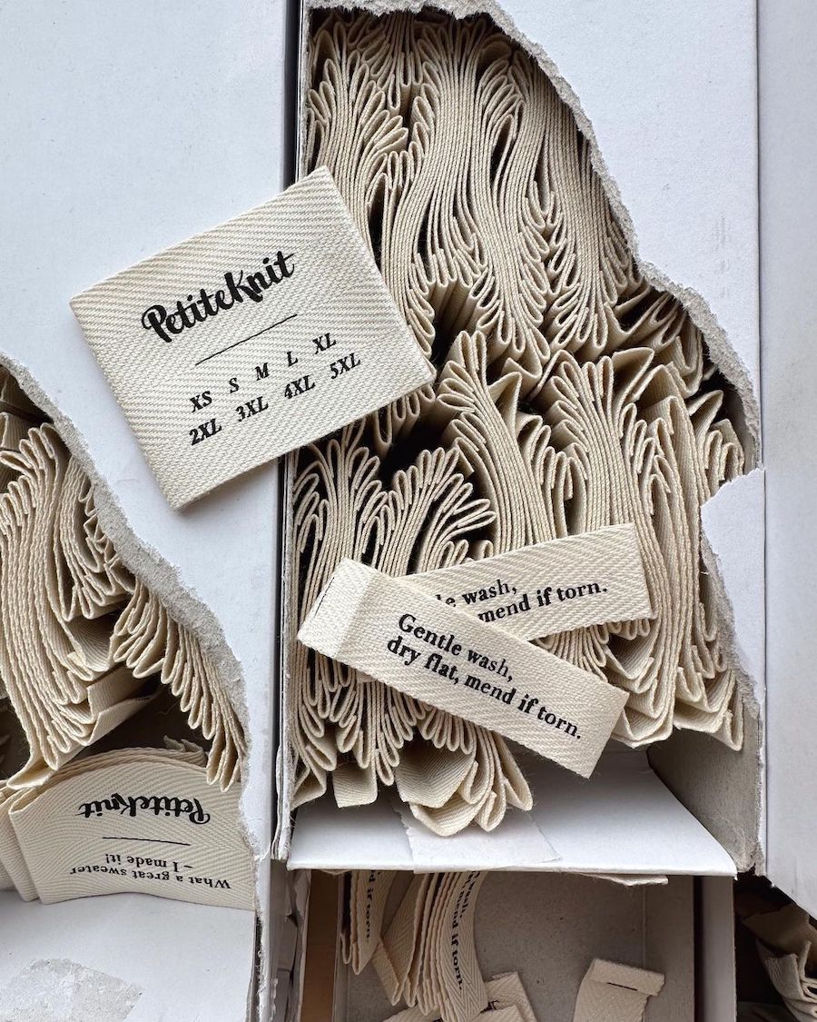 "Gentle wash, dry flat, mend if torn."-label - Image 6