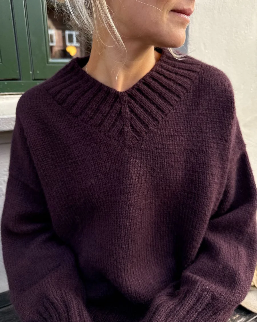 Hannah Sweater V-neck - Image 3