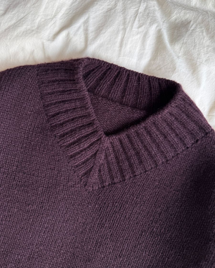 Hannah Sweater V-neck - Image 8