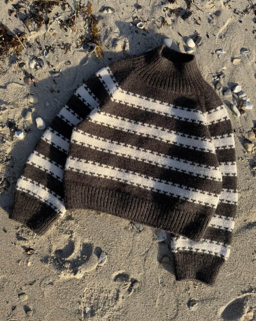 Key Sweater - Image 4