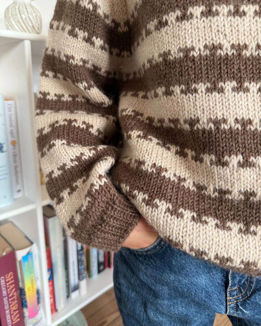 Key Sweater Junior - Image 4
