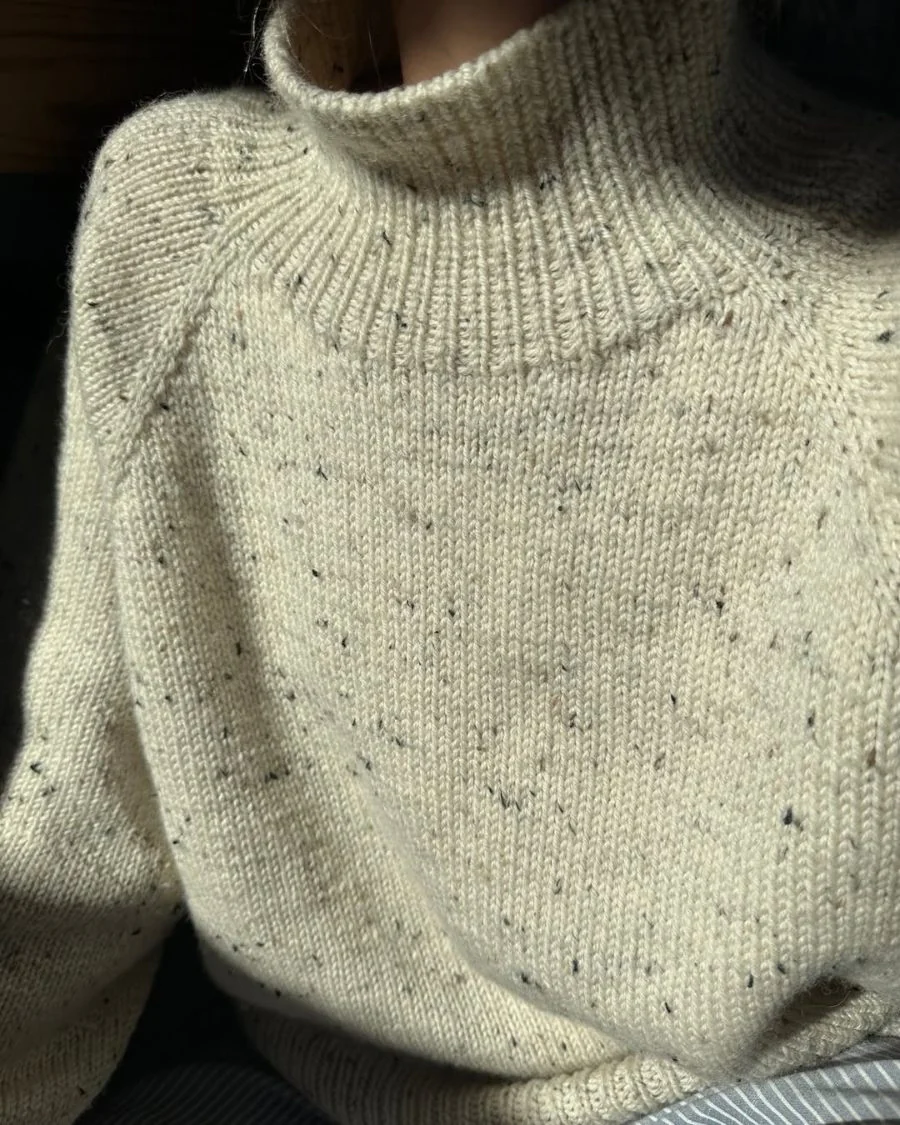 Louvre Sweater - Image 4