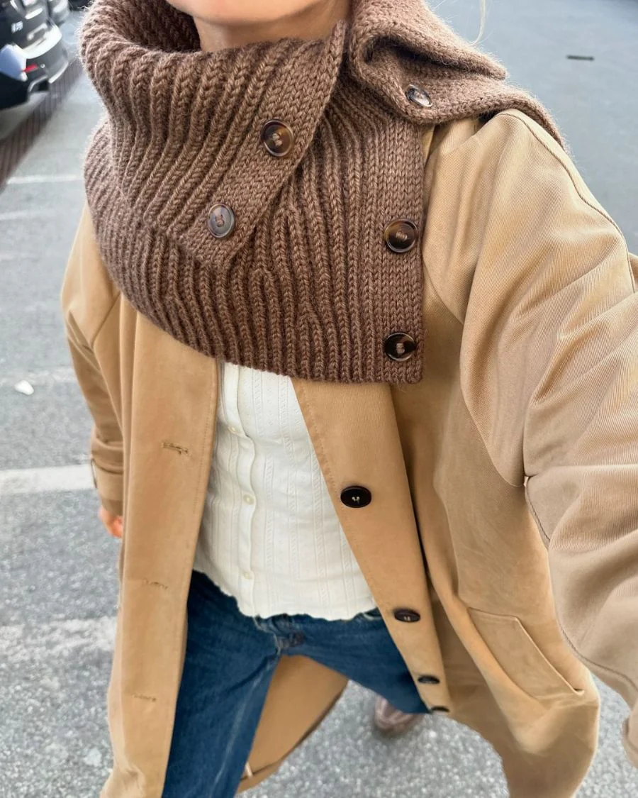 November Neck - Image 6