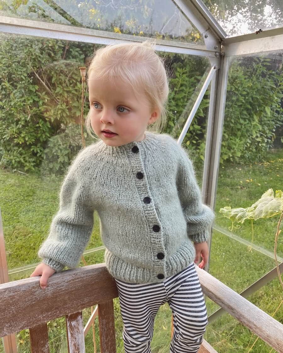 Novice Cardigan Mini - Chunky Edition - Image 4