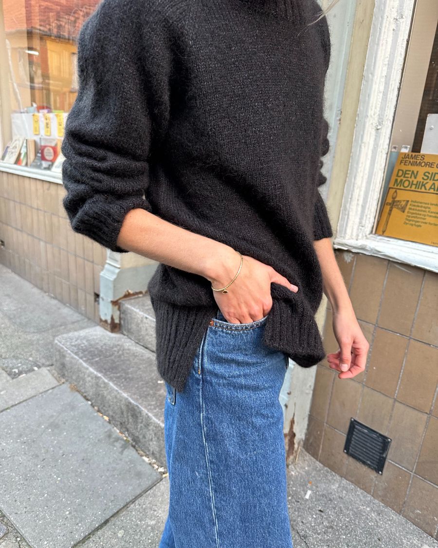October Sweater - Image 3