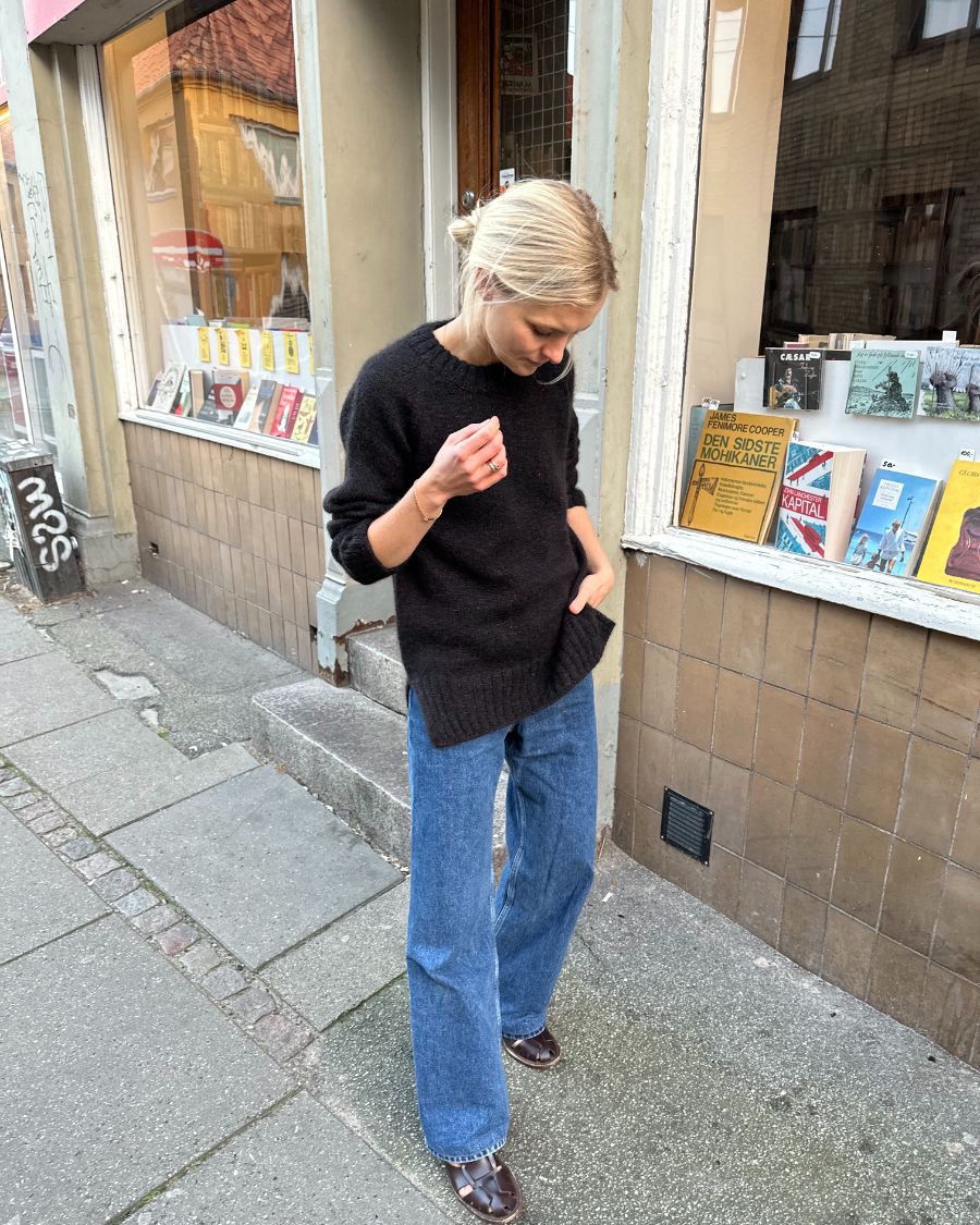 October Sweater - Image 4