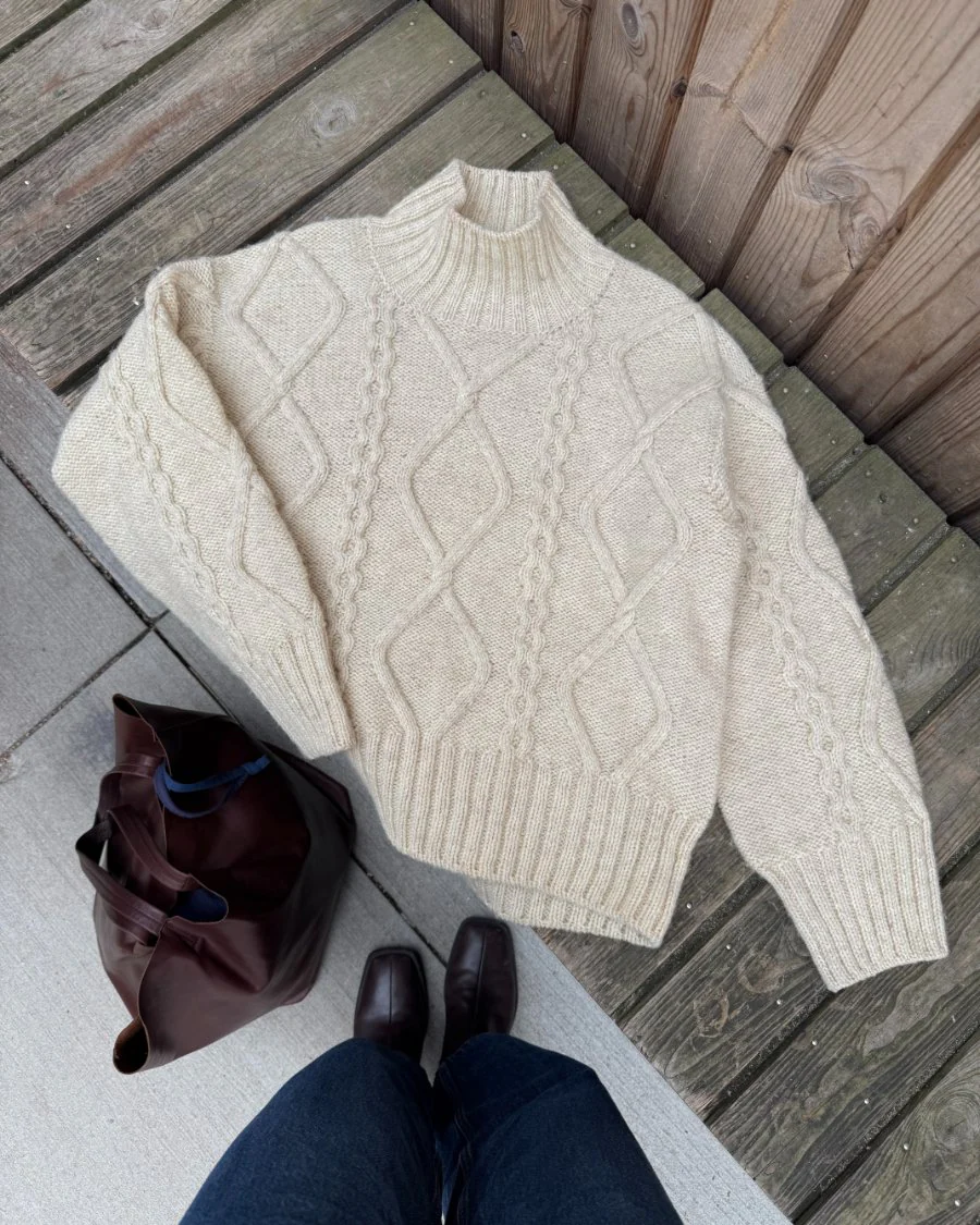 Saga Sweater - Image 2
