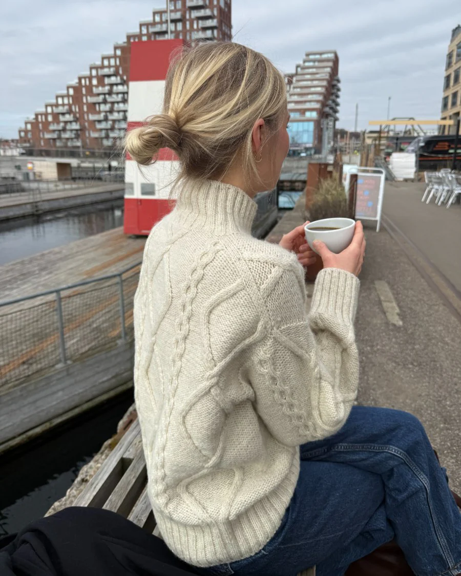 Saga Sweater - Image 4