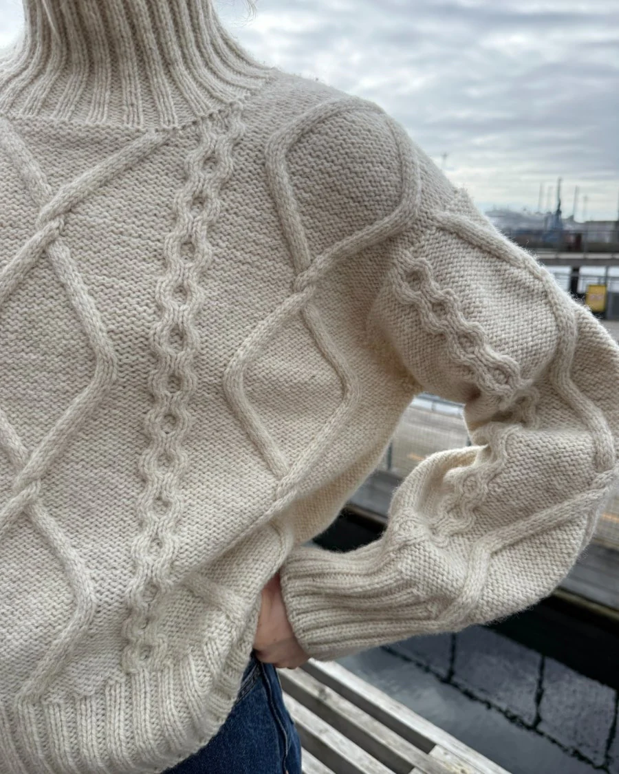 Saga Sweater - Image 8