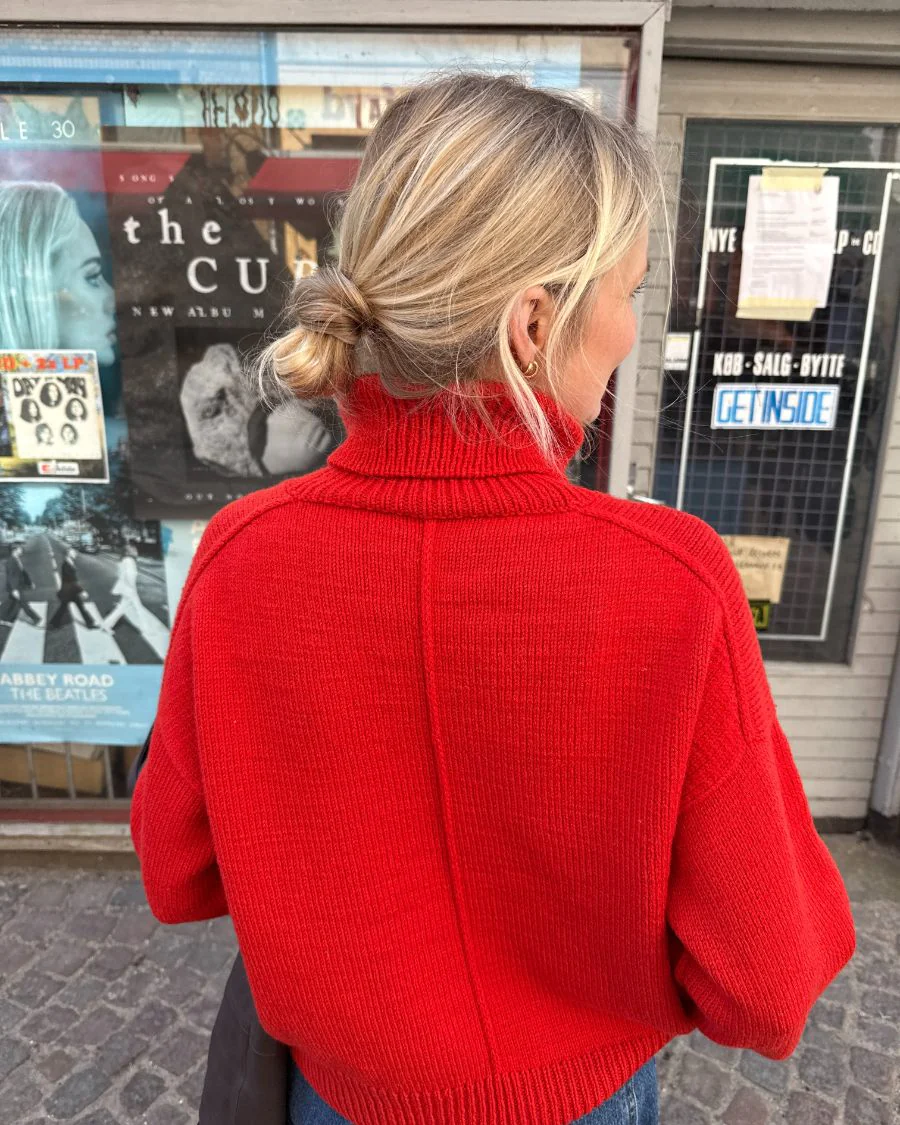 Scarlet Sweater - Image 3