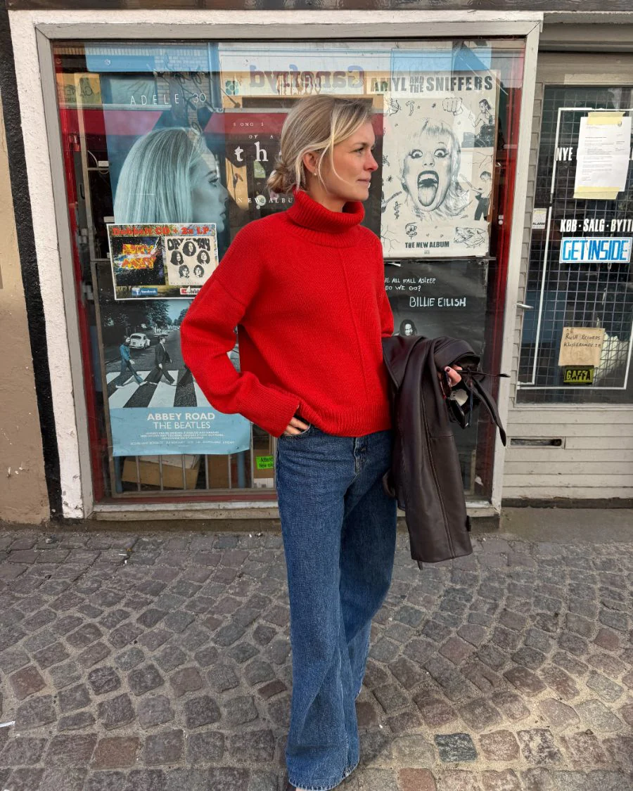 Scarlet Sweater - Image 5