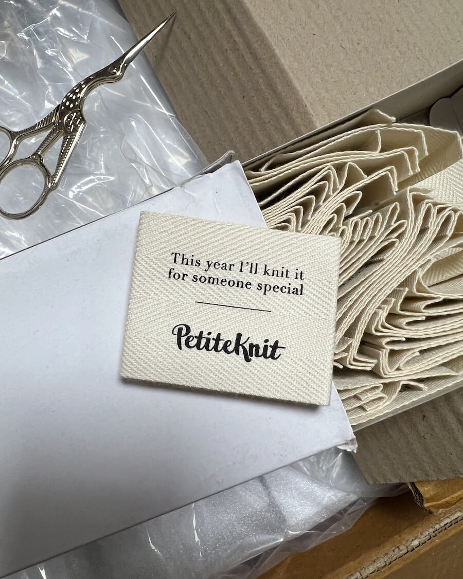 "This year I'll knit it for someone special"-label - Image 3