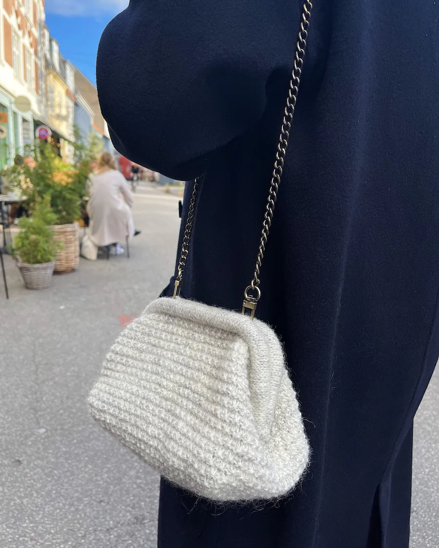 Winter Clutch - Image 6